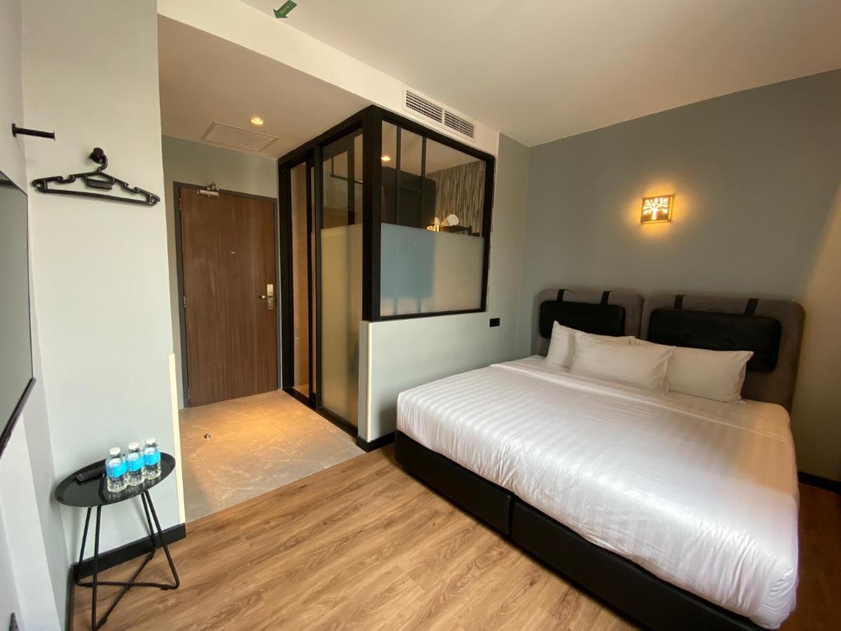 The Seraya Hotel Kota Kinabalu Esterno foto